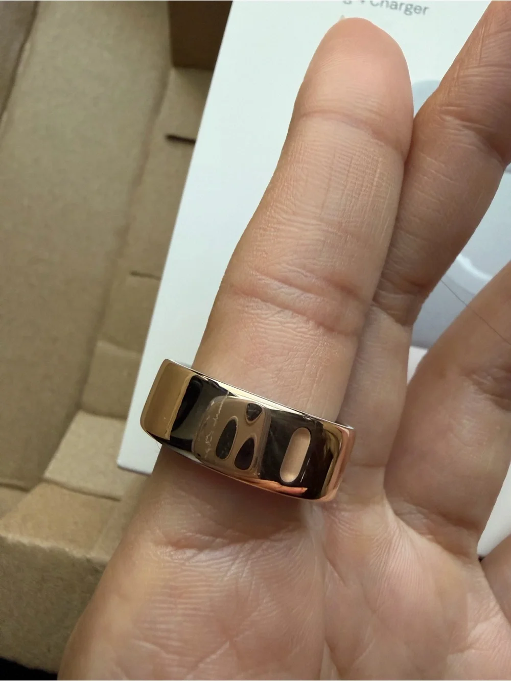 Oura Ring gen 4 size 8 rose gold